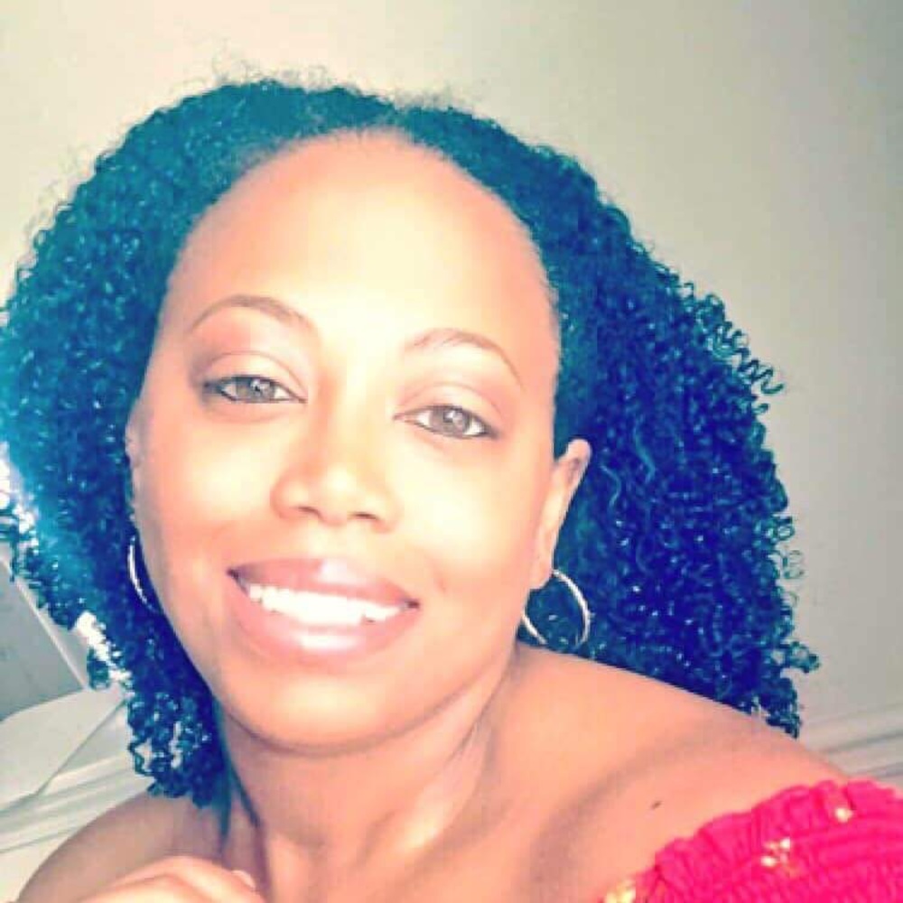 A Chic Travel & Streetwear Closet!